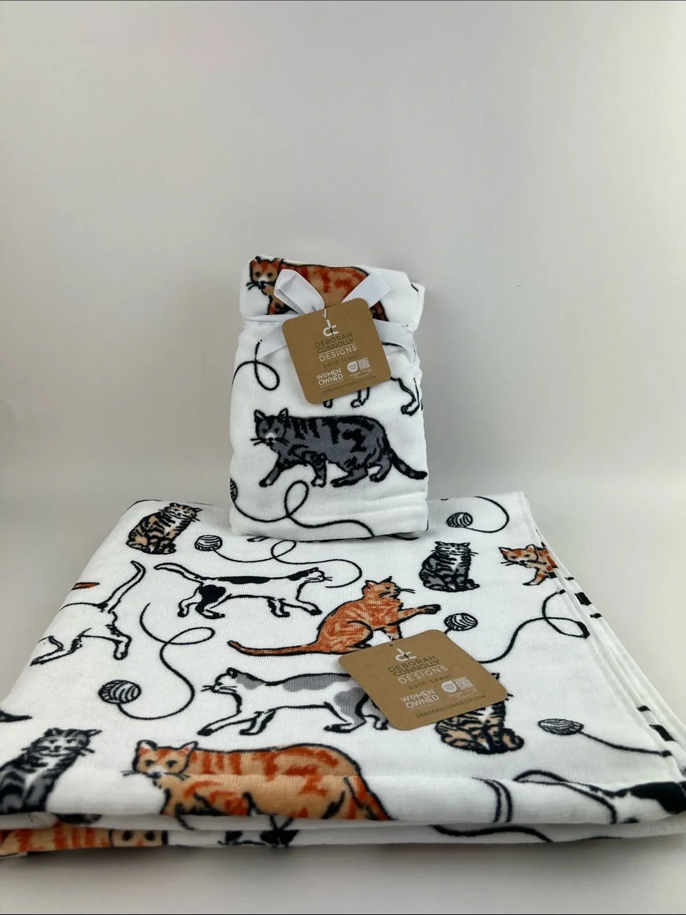 Deborah Connolly Bath Towels Playful Cat Design Soft Cotton Velour 3 Pc Set NEW